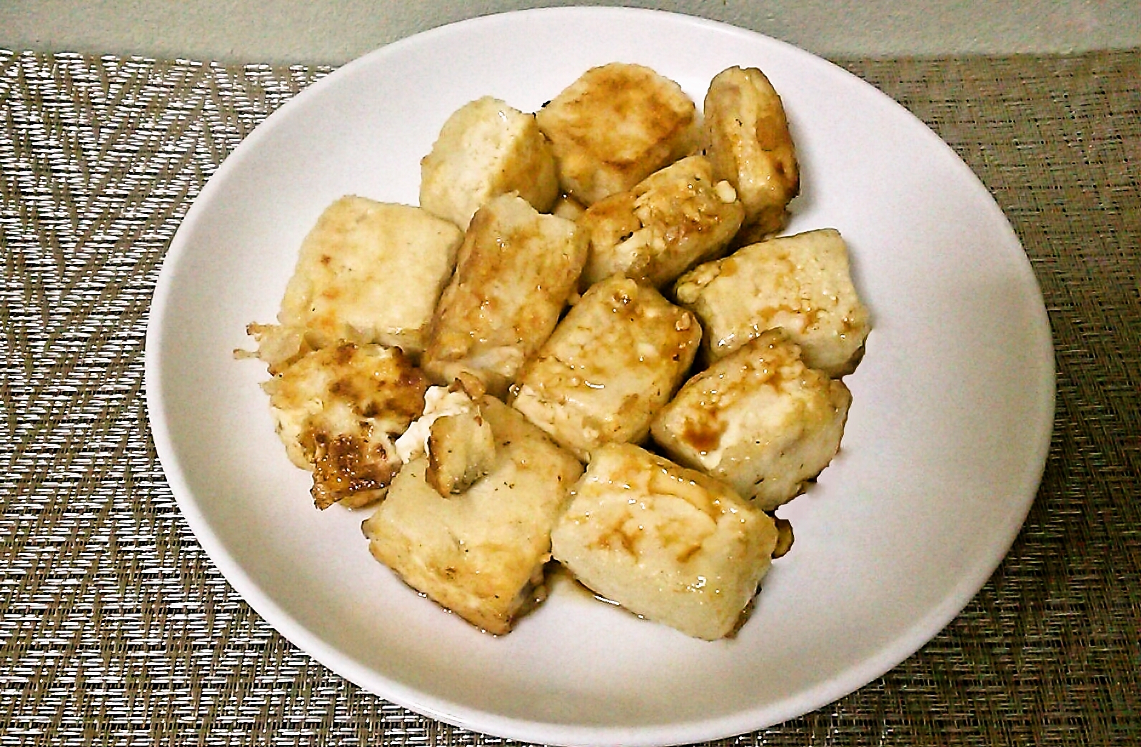 片栗粉でカリカリな豆腐ステーキ 照り焼き風 貧乏飯レシピ
